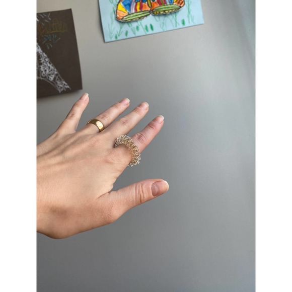 Metal coil wire ring, new--size 7 - Picture 6 of 7